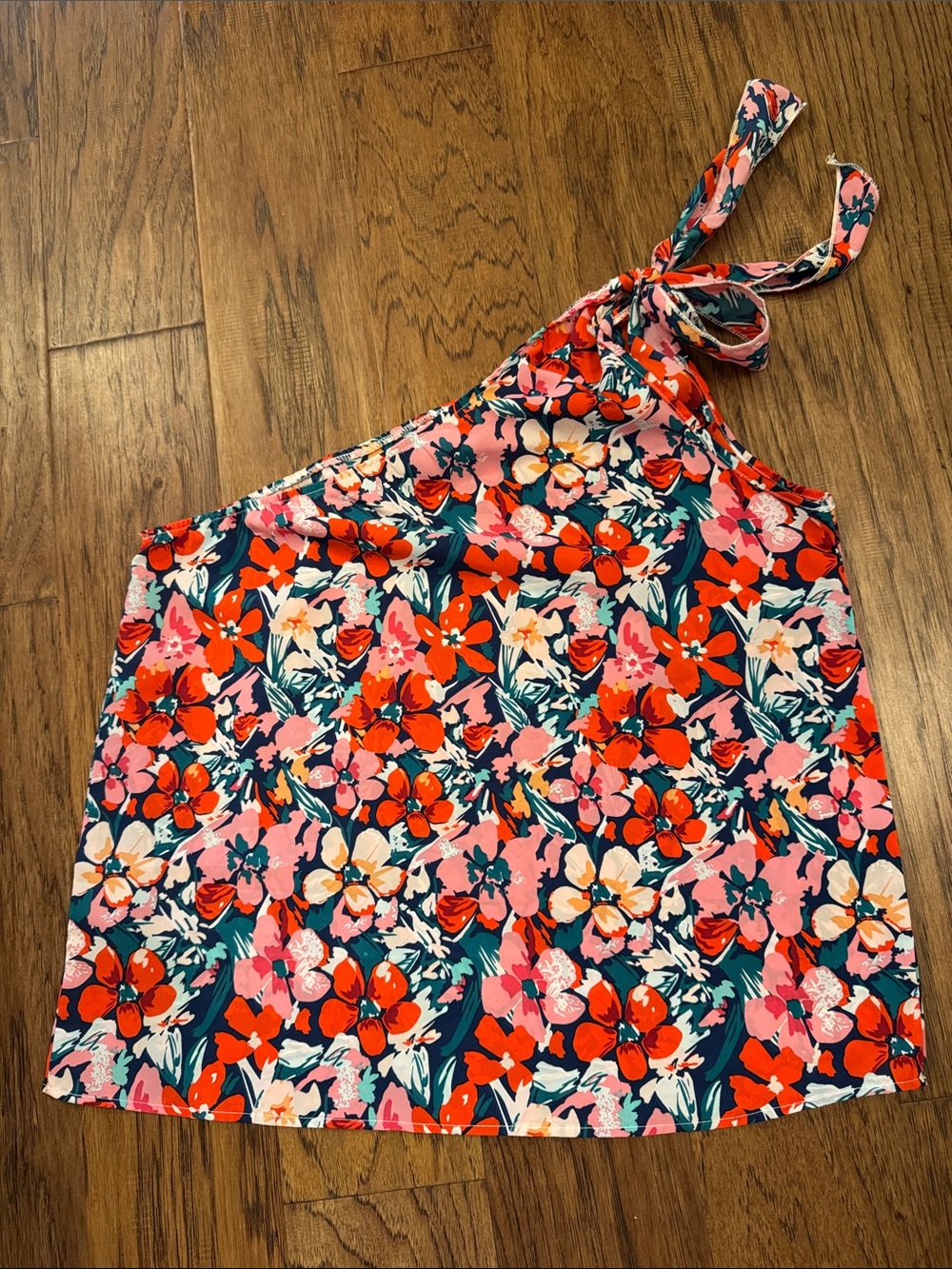 SHEIN Navy Floral One-Shoulder Tie Top with Red & Pink Blooms - Picture 2 of 3